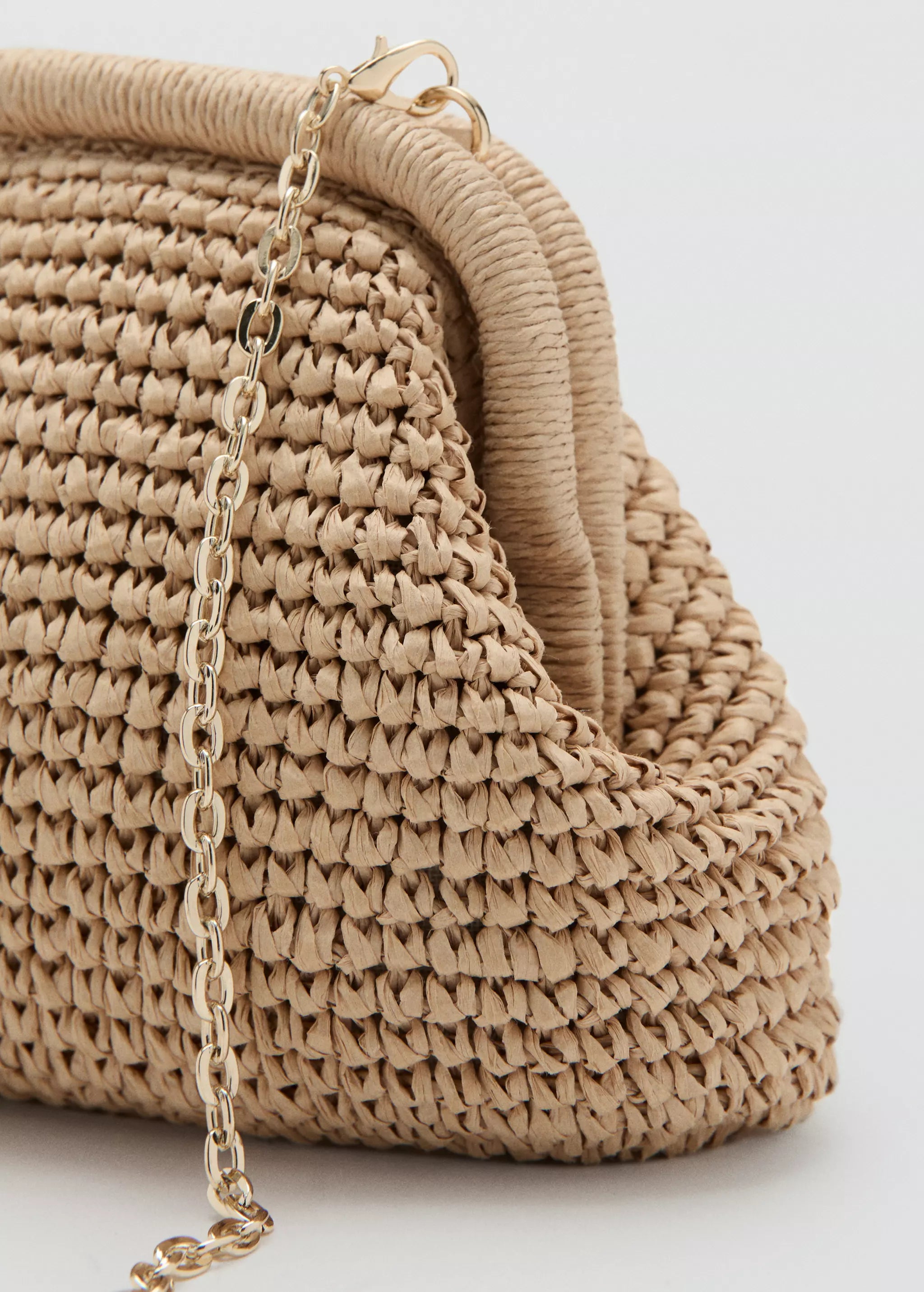 NATURAL FIBER CLUTCH BAG
