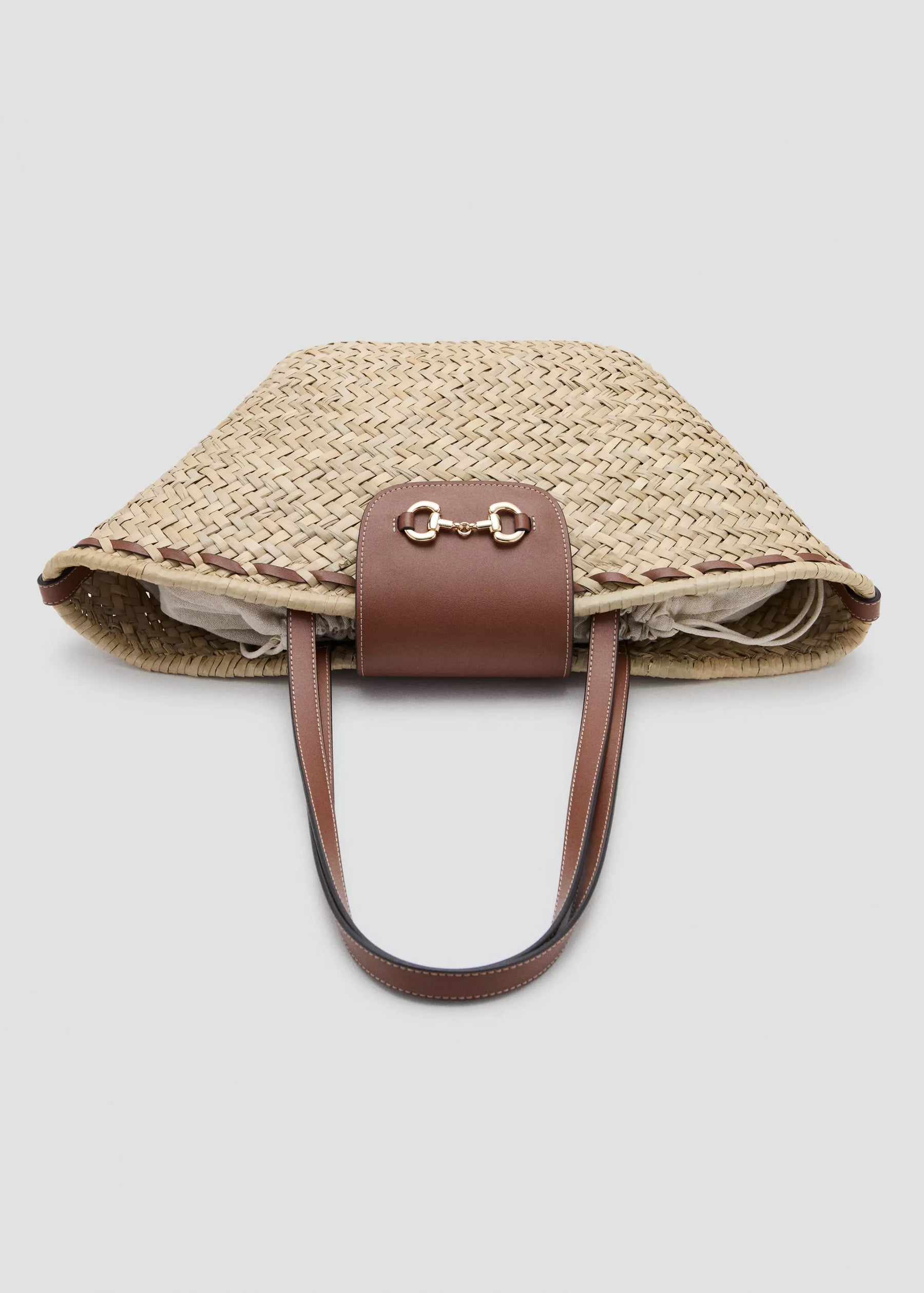MEDIUM NATURAL FIBRE BASKET