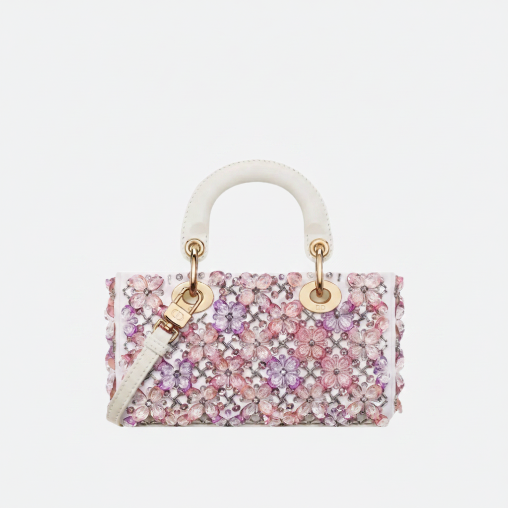 LADY D-JOY MIKRO TASCHE AUS WEISSEM KALBSLEDER MIT ROSA BLUMENSTICKEREI UND STRASSSTEINEN